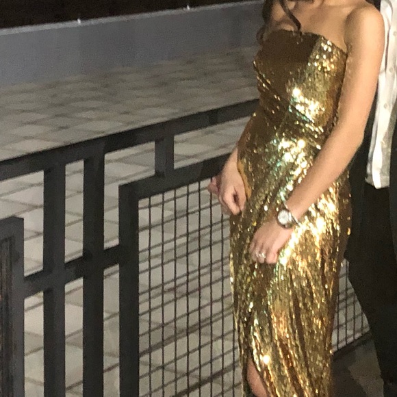 Gold sequin strapless dress - Picture 2 of 2